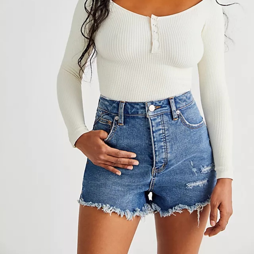 FREE PEOPLE | WE THE FREE | CRVY Vintage High-RIse Denim Shorts Button Fly Sz 30
